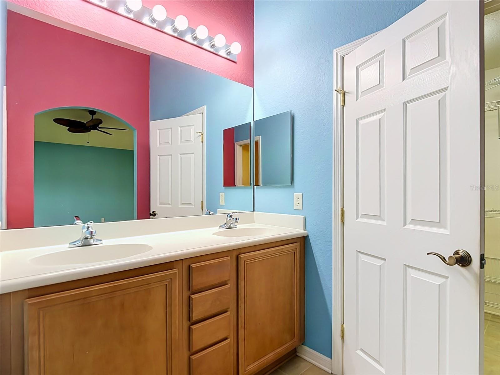 Walk in closet - 4178 CANNES AVE, LAKE WALES