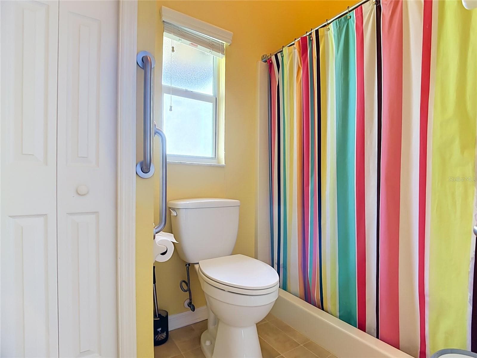 Enclosed shower and toilet - 4178 CANNES AVE, LAKE WALES