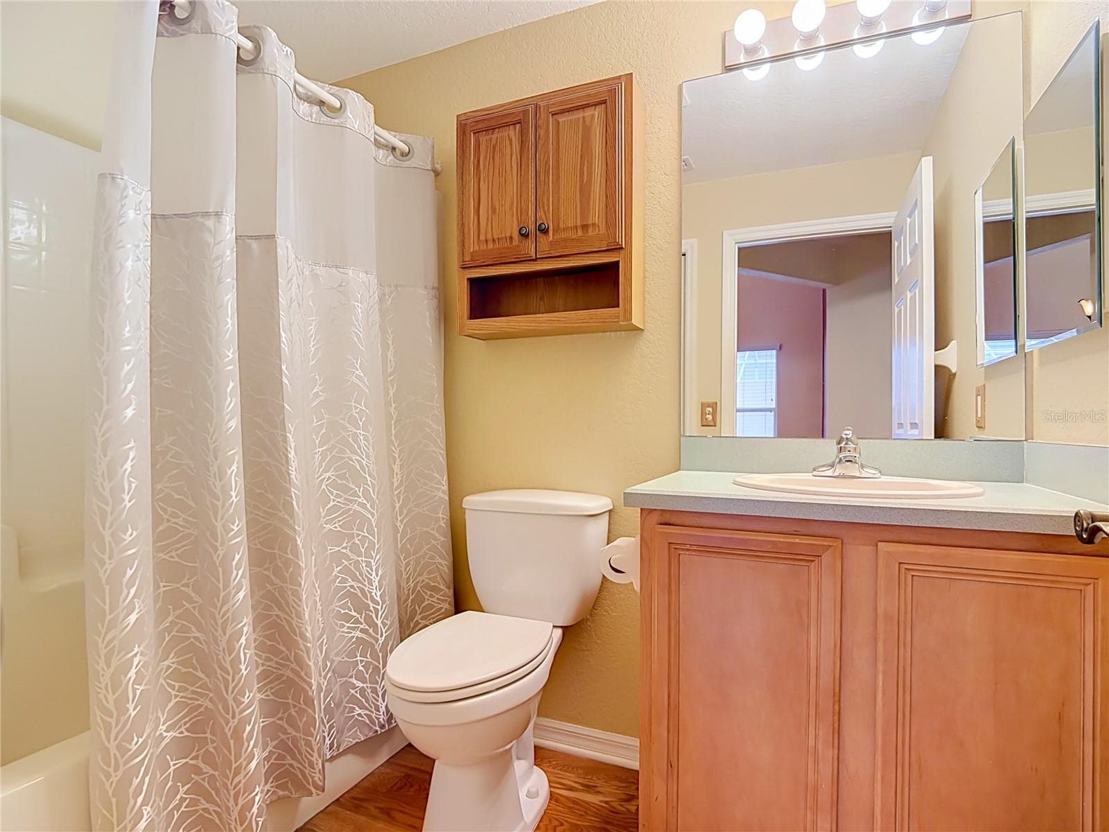 Wood cabinetry - 4178 CANNES AVE, LAKE WALES
