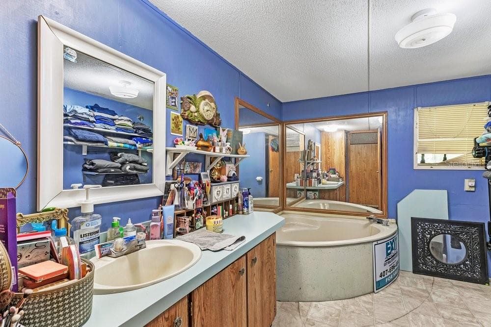 Main bathroom - 5074 S KALIGA DR, ST CLOUD