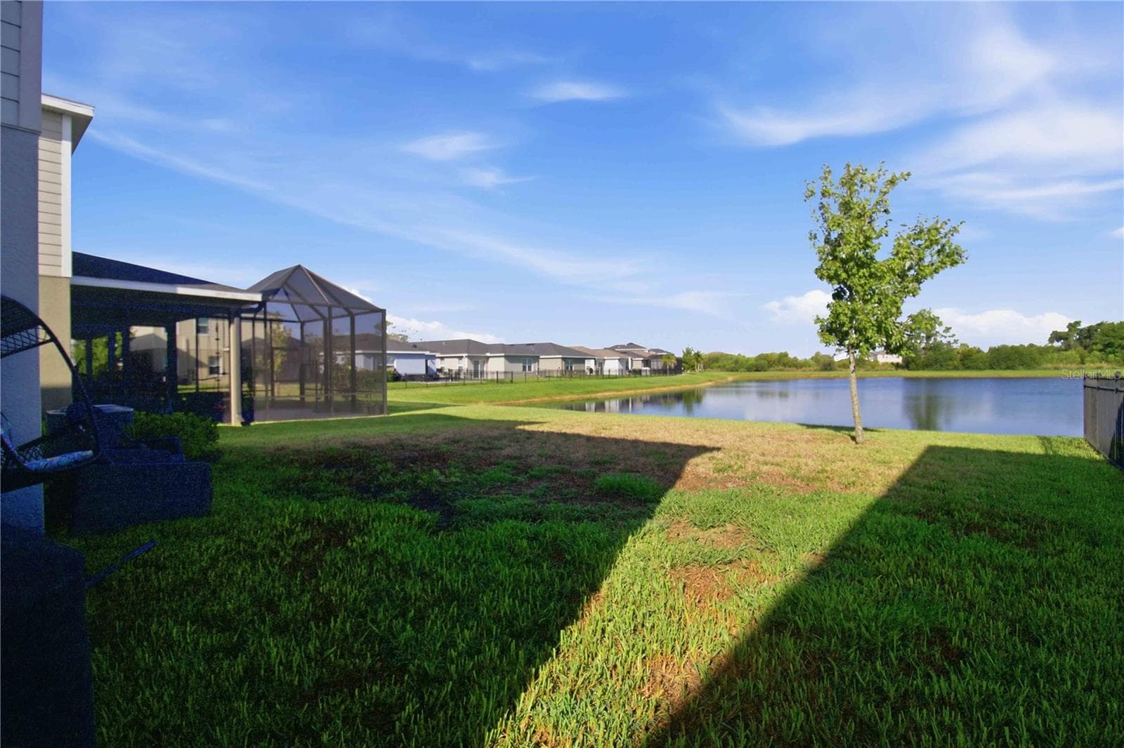 Backyard & Lanai Perspective - 8715 SUNSHOWER PL, PARRISH
