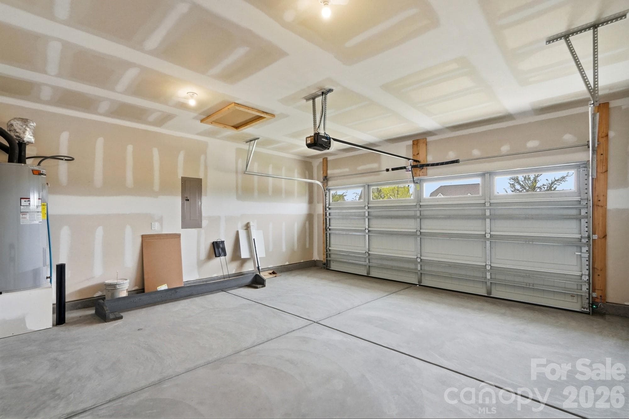 Two Car Garage - 3070 Constitution Lane, Gastonia