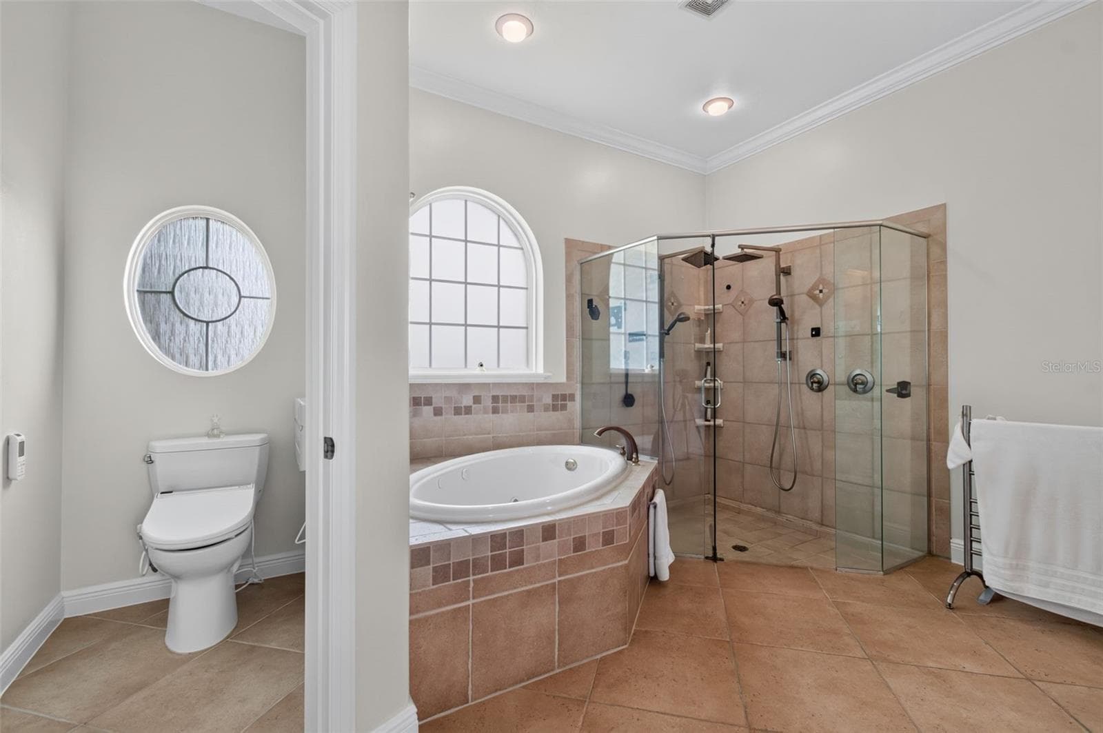 Primary Bathroom - 1326 SW 90TH ST, GAINESVILLE