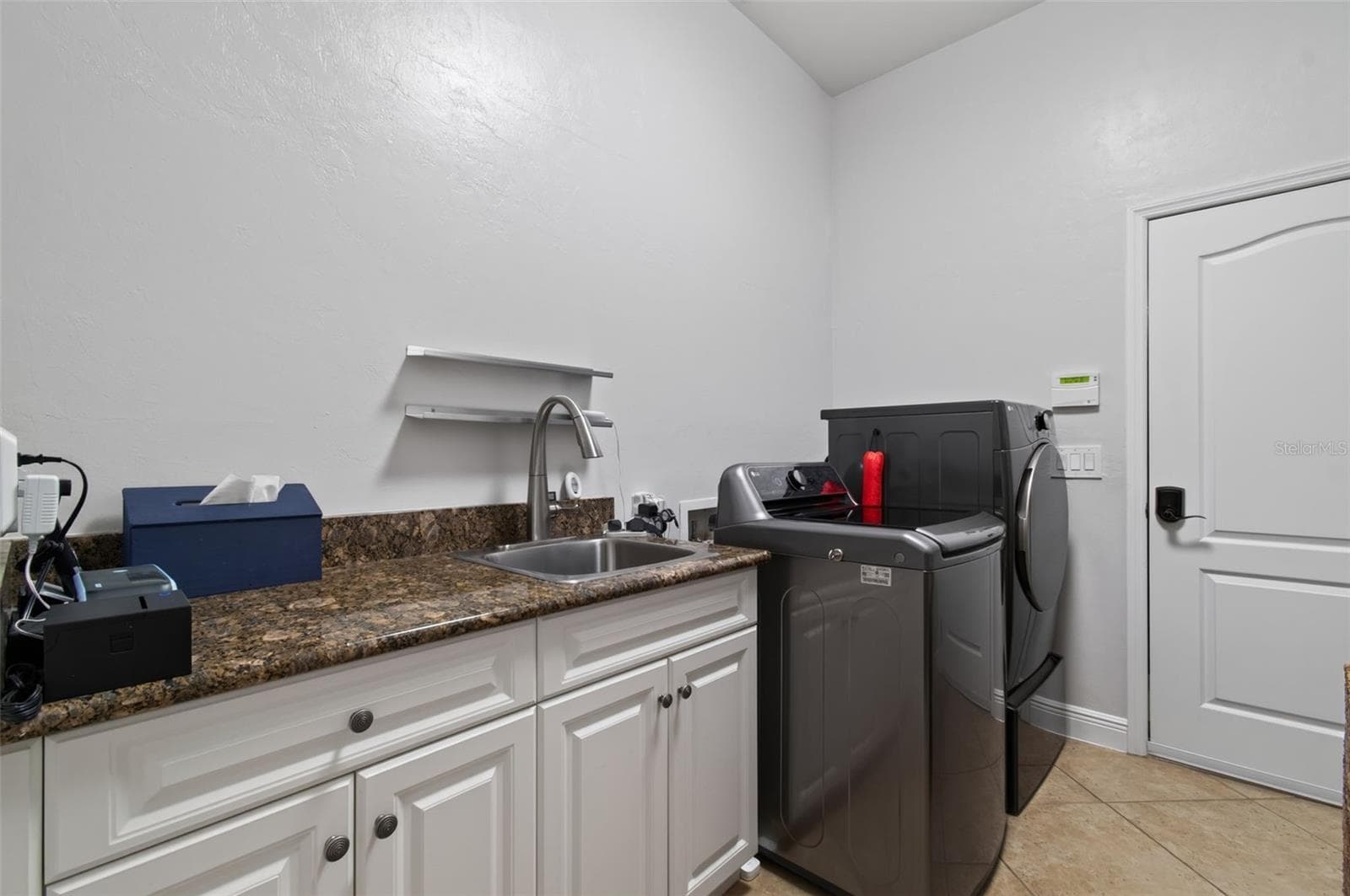 Laundry Room - 1326 SW 90TH ST, GAINESVILLE
