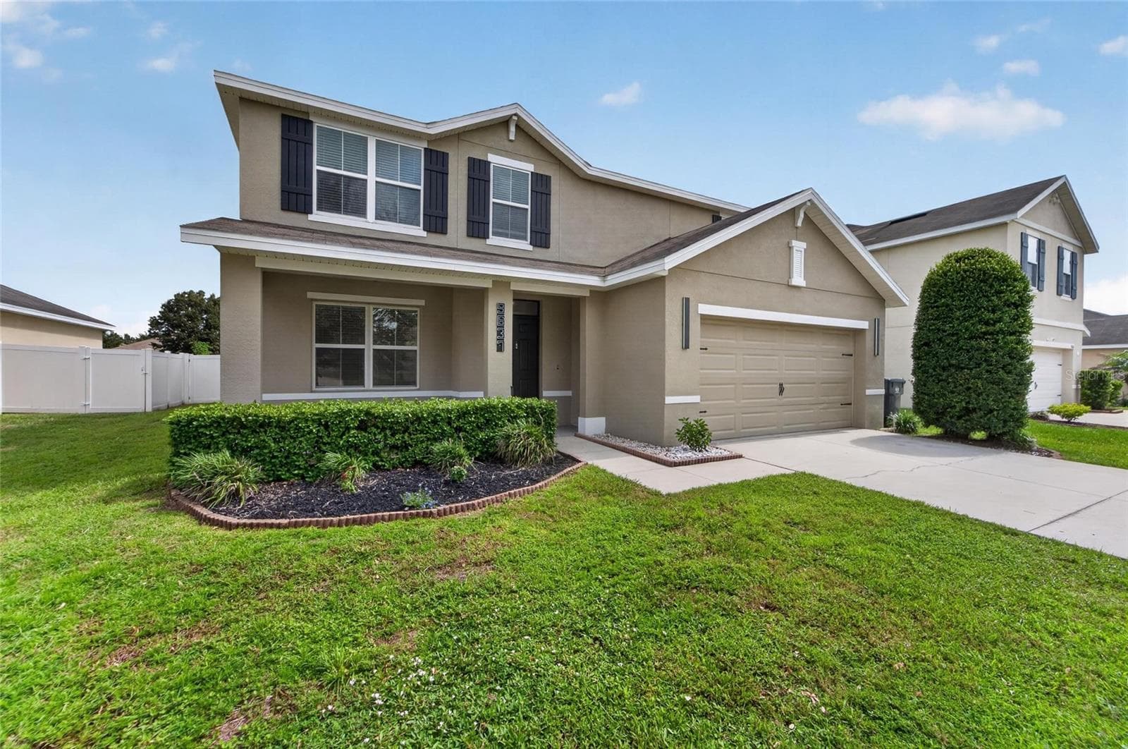 9637 TRONCAIS CIR