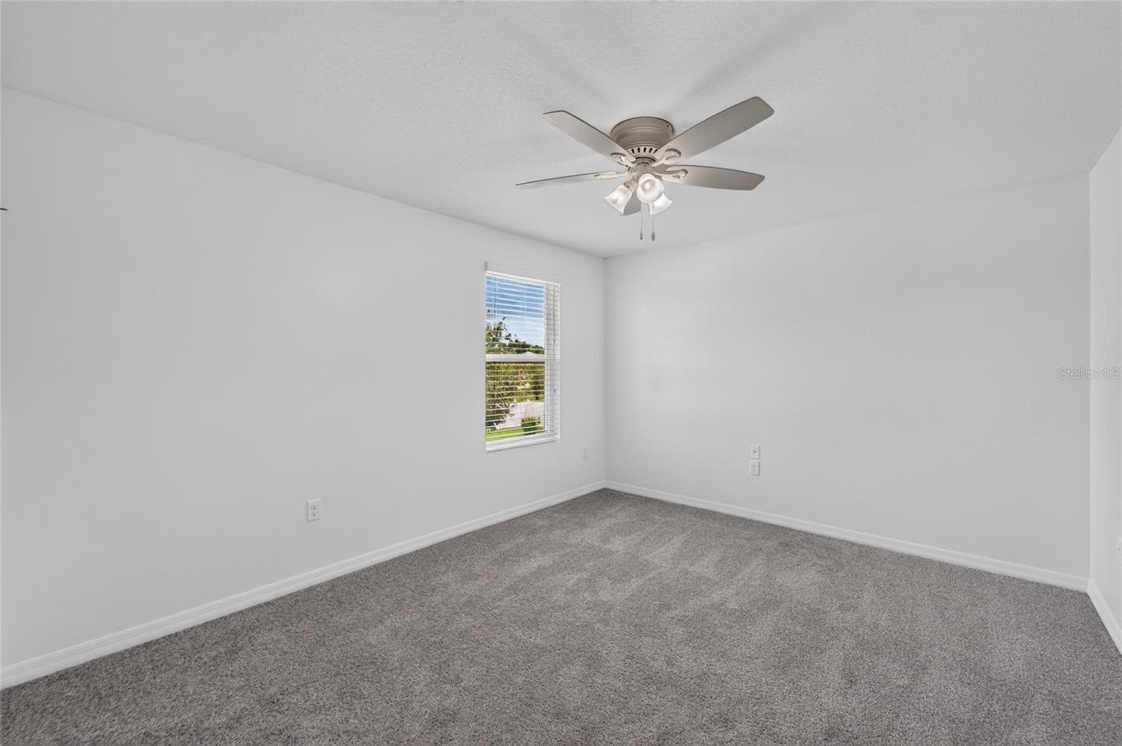 Bedroom 3 2nd floor - 9637 TRONCAIS CIR, THONOTOSASSA