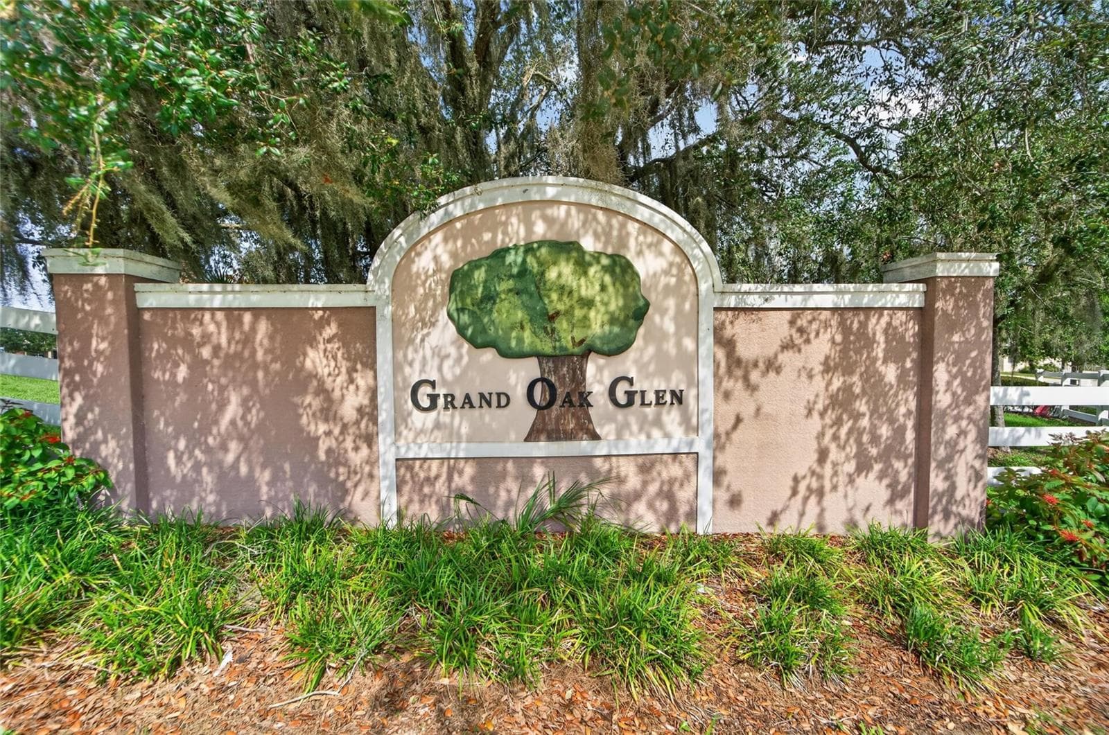 Single Family Residence at 9637 TRONCAIS CIR, THONOTOSASSA, photo 58 of 64