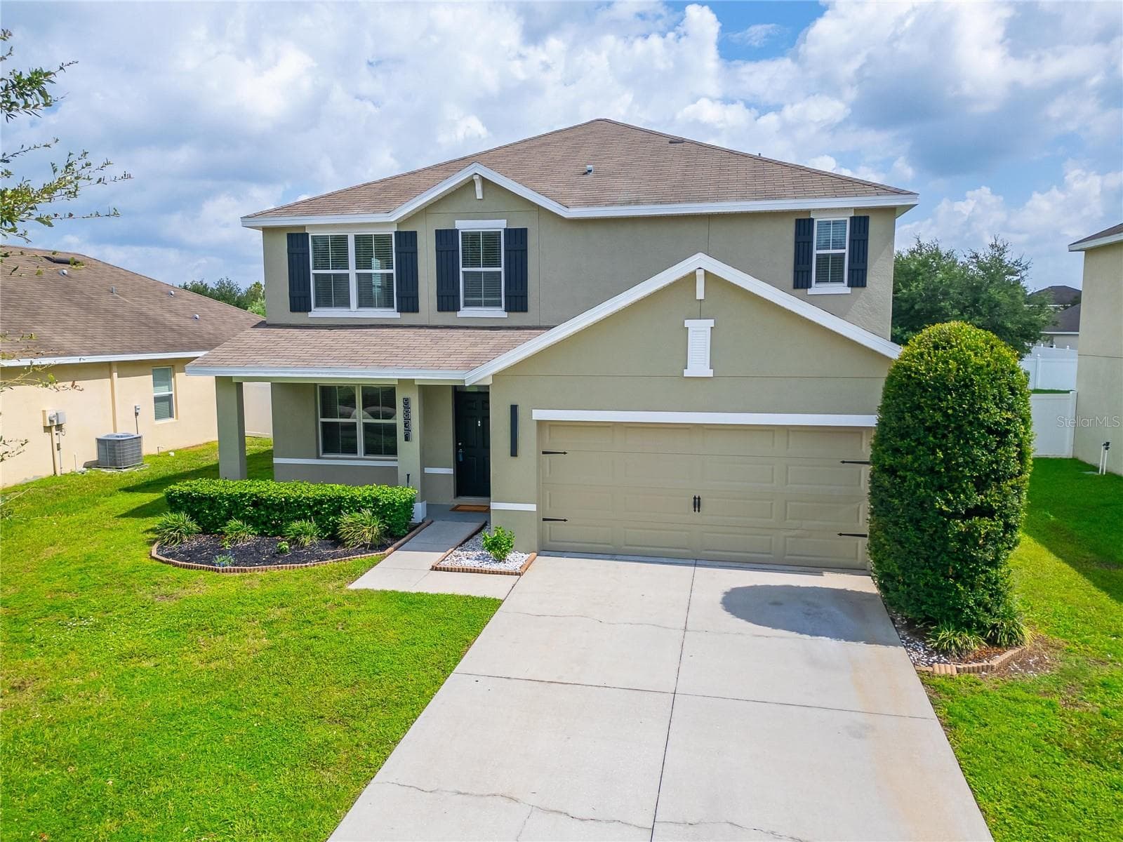 Single Family Residence at 9637 TRONCAIS CIR, THONOTOSASSA, photo 63 of 64