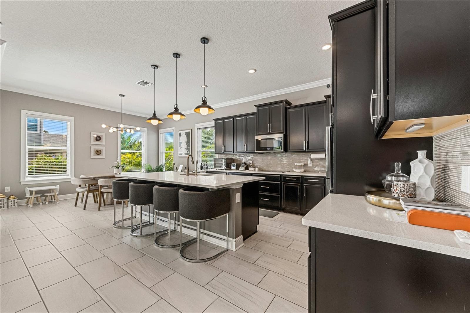 Single Family Residence at 9225 HOLLISTON CREEK PL, WINTER GARDEN, photo 6 of 44