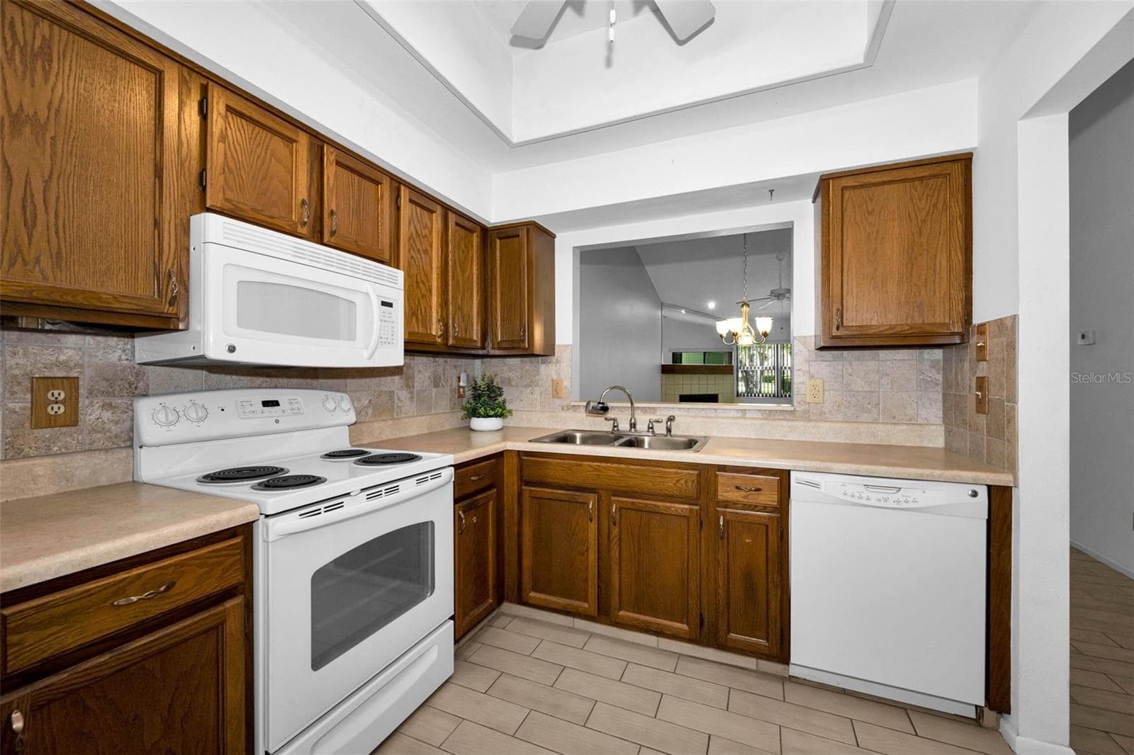 Villa at 3477 HILLMOOR DR, PALM HARBOR, photo 11 of 58