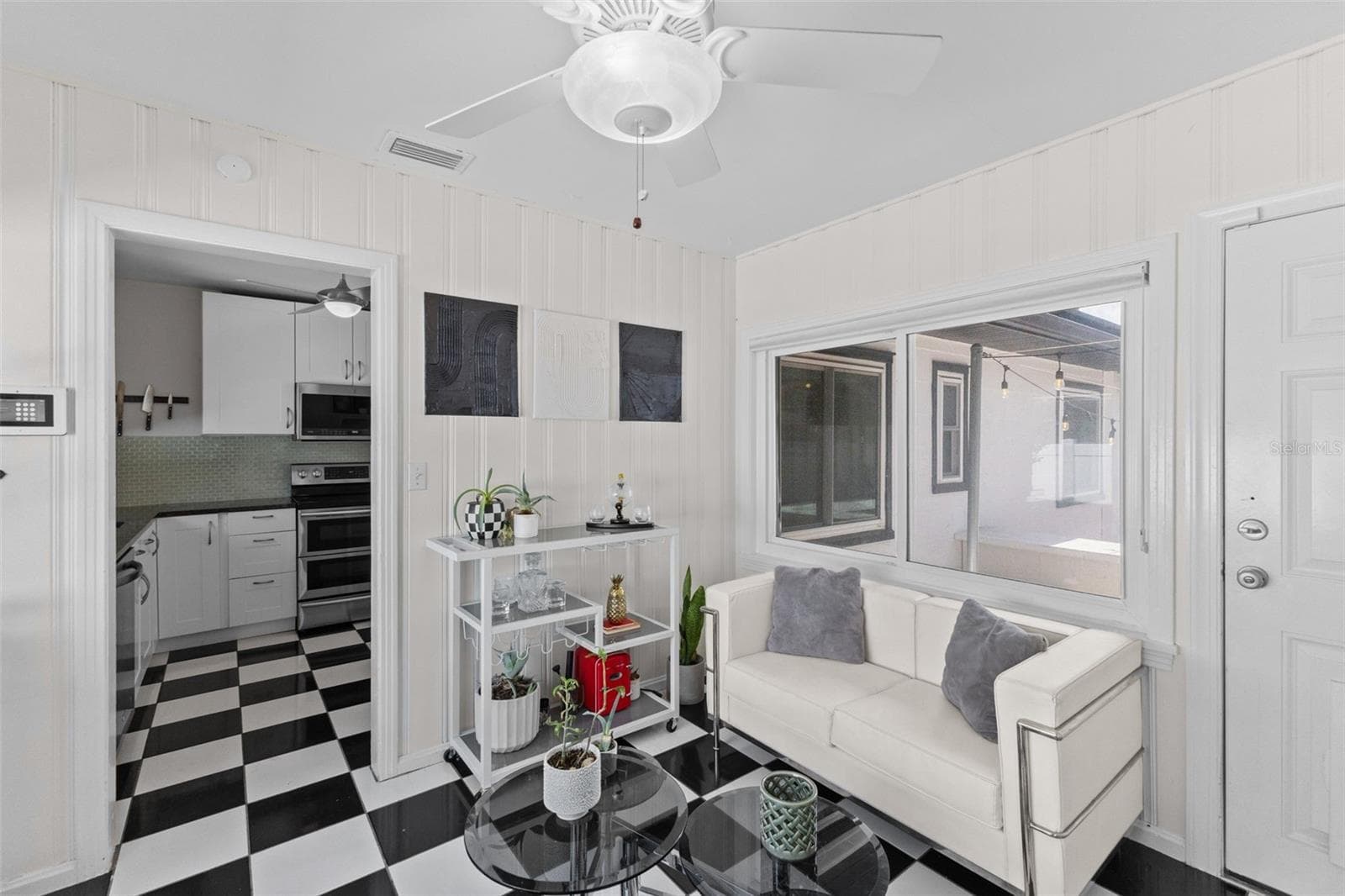 Sun Room - 170 22ND AVE N, ST PETERSBURG