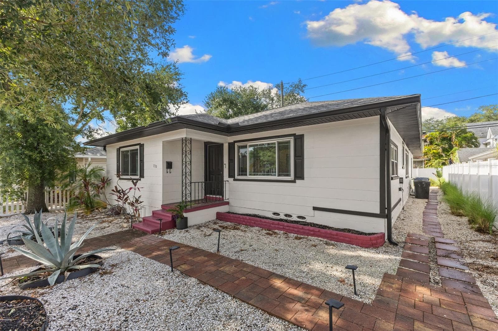 Updated Landscaping - 170 22ND AVE N, ST PETERSBURG