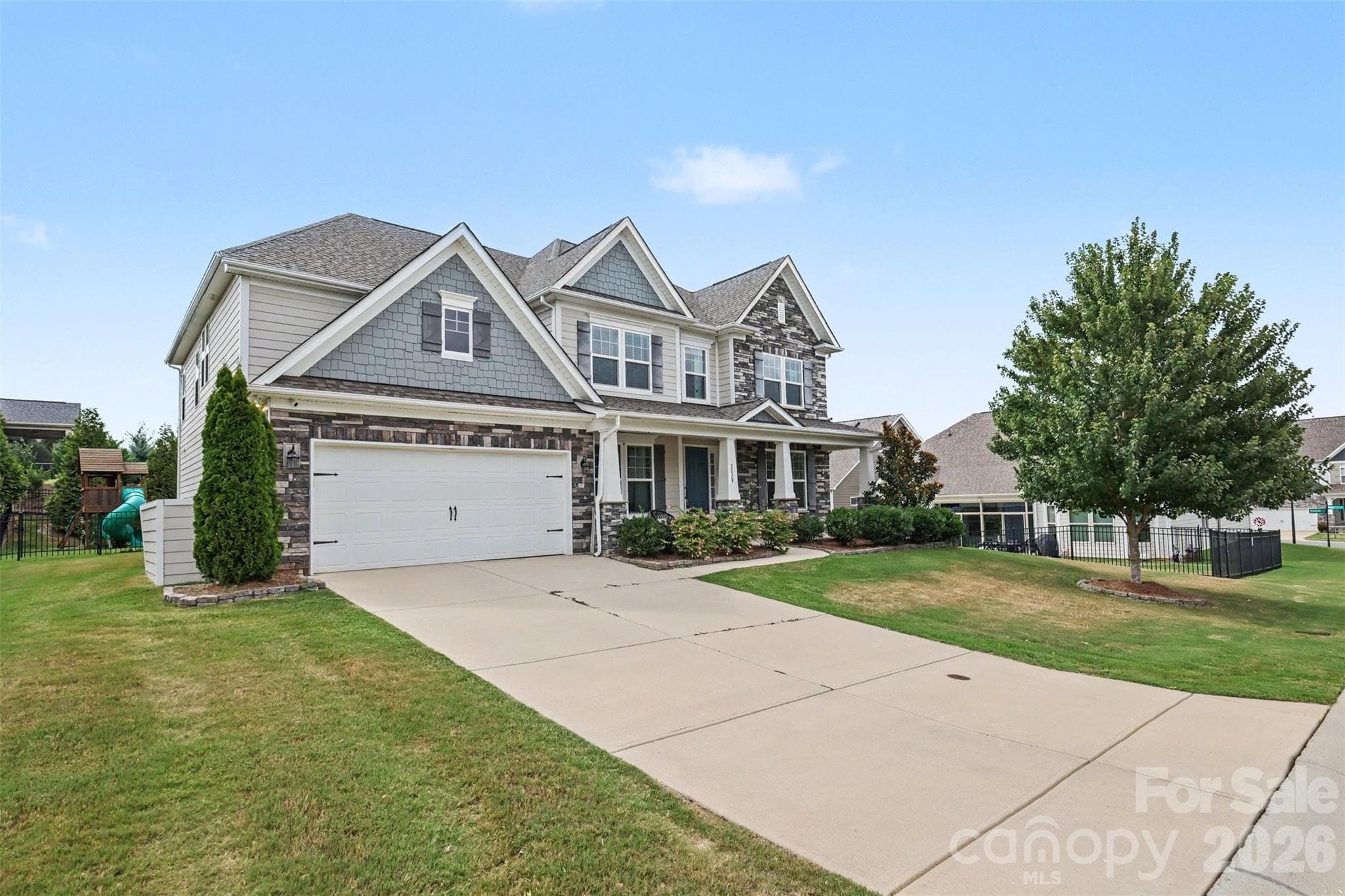 Single Family Residence at 2029 Oliver Terrace, Fort Mill, photo 3 of 35