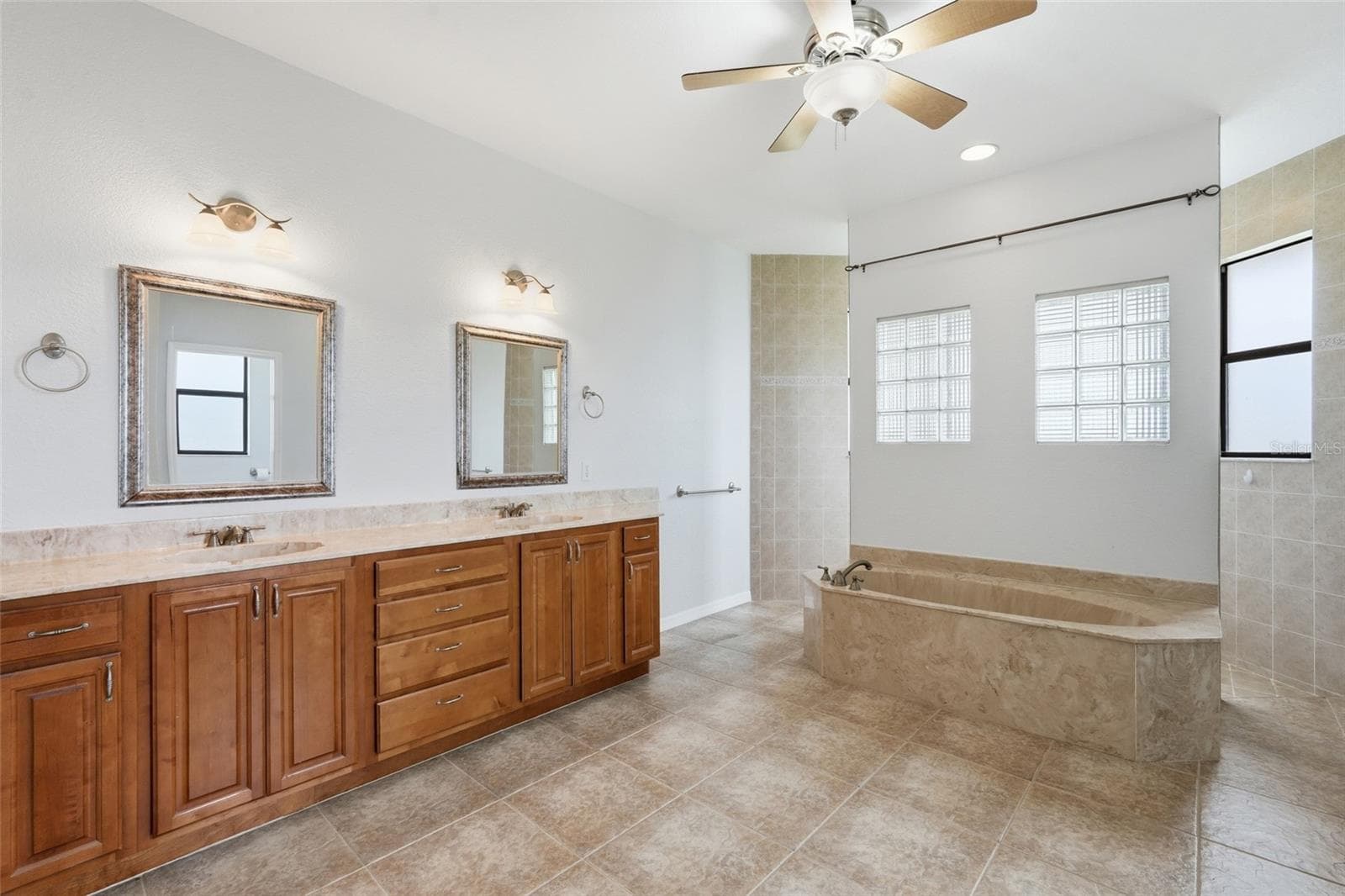 Single Family Residence at 470 SPRING LAKE BLVD NW, PORT CHARLOTTE, photo 23 of 49