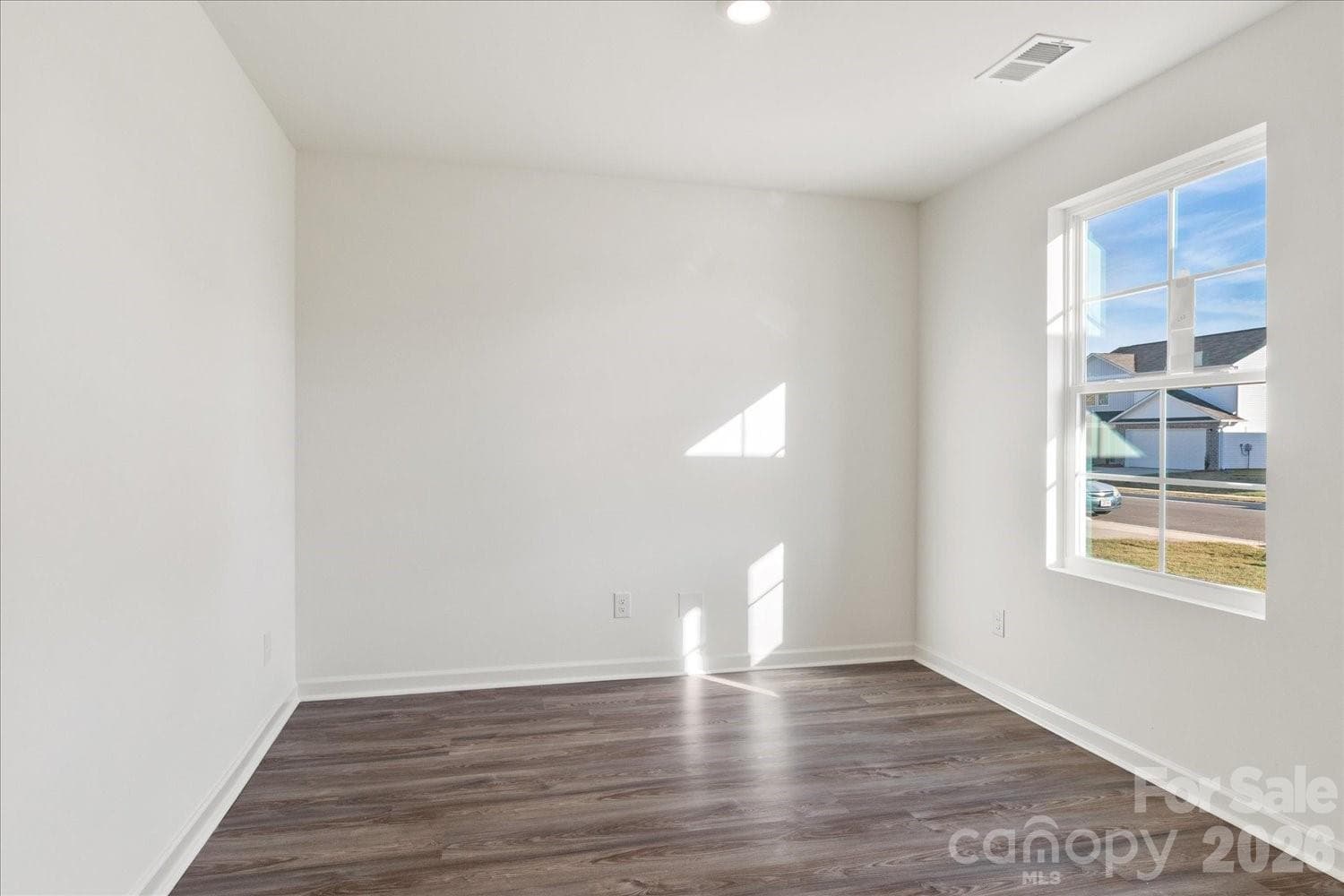 Single Family Residence at 123 Russet Road, Union, photo 7 of 30