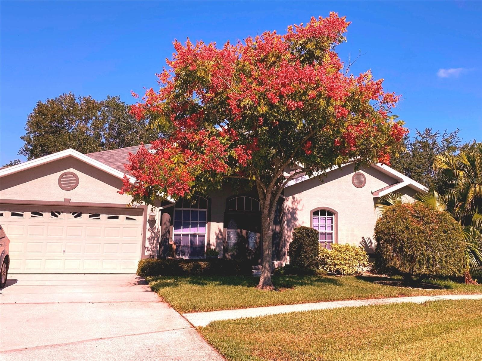Single Family Residence at 21629 SILVER BAY PL, LAND O LAKES, photo 2 of 49