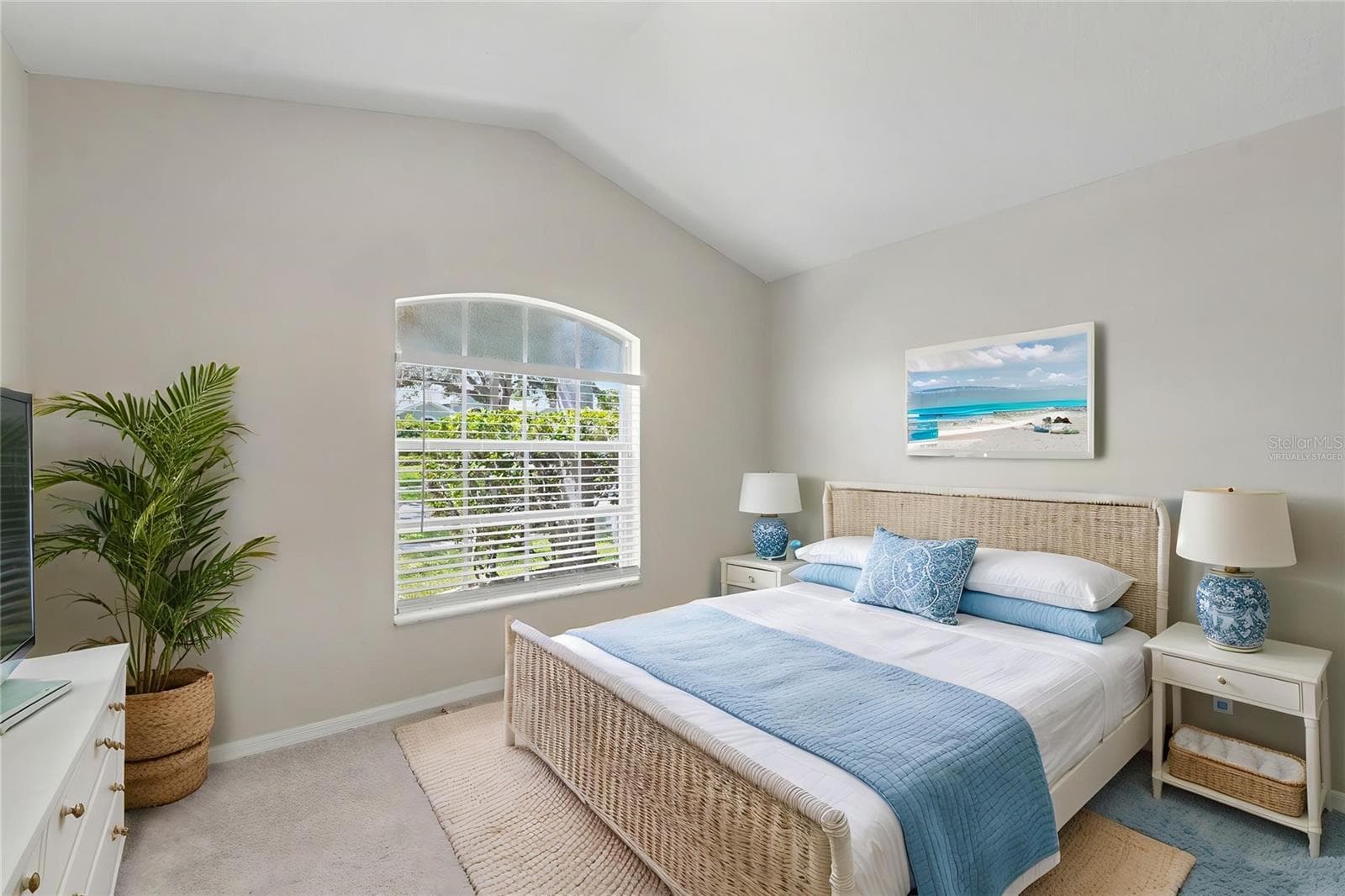 Virtually Staged - 22901 HAWK HILL LOOP, LAND O LAKES