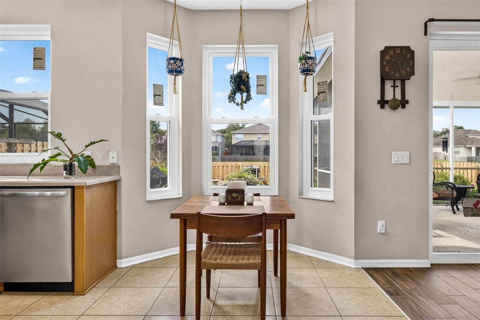 Single Family Residence at 11428 BLUE LILAC AVE, RIVERVIEW, photo 17 of 87