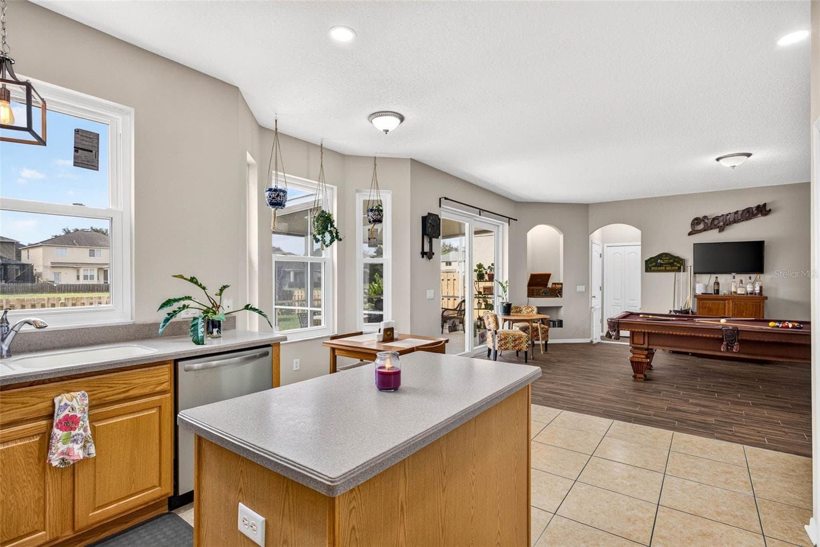 Single Family Residence at 11428 BLUE LILAC AVE, RIVERVIEW, photo 19 of 87