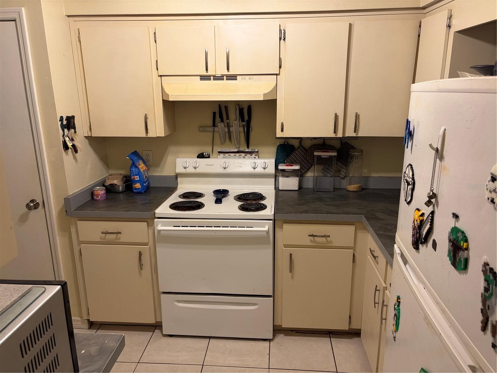 Duplex at 821 SLEEPY HARBOUR DR, OCOEE, photo 9 of 16