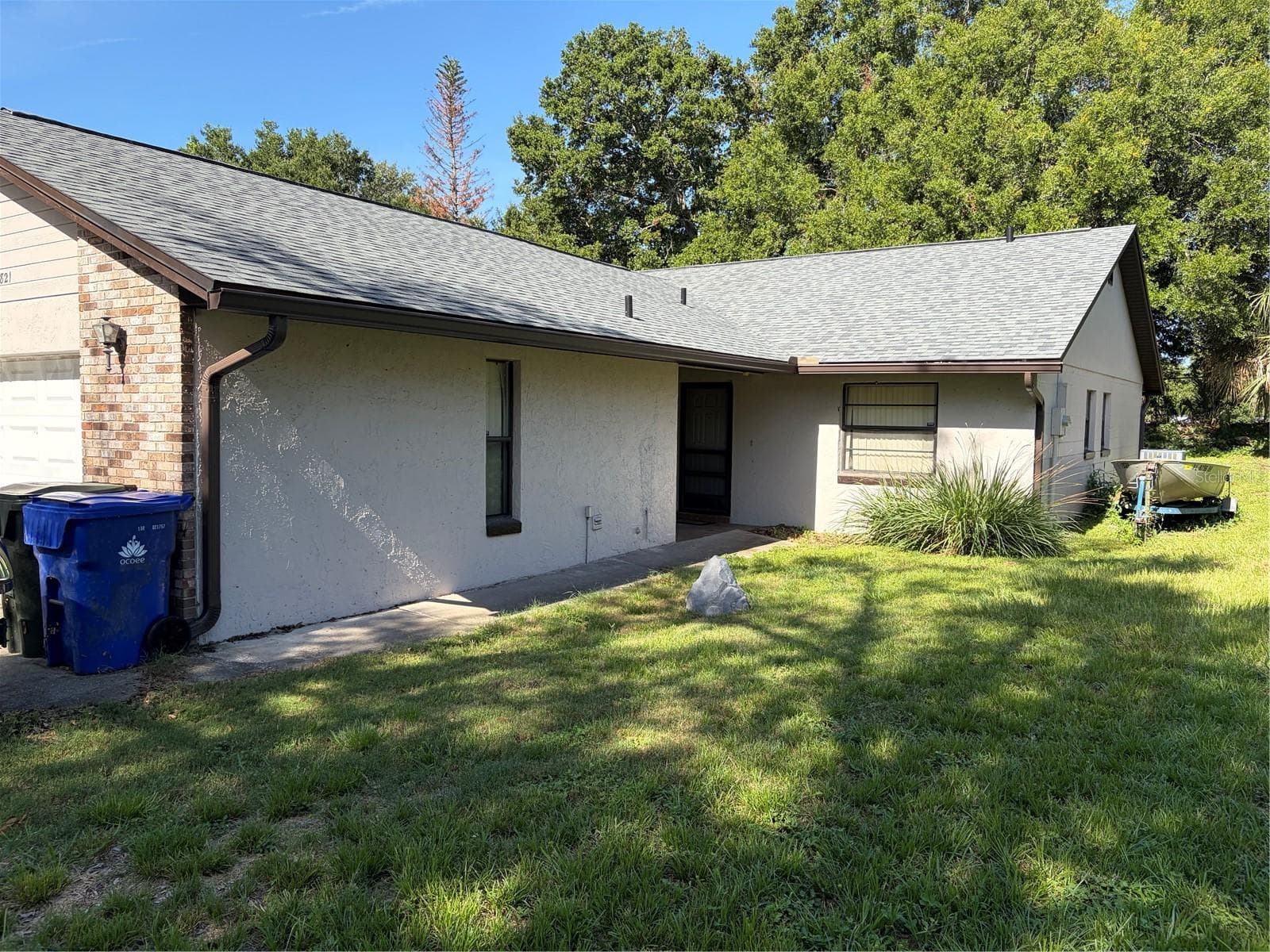 Duplex at 821 SLEEPY HARBOUR DR, OCOEE, photo 15 of 16
