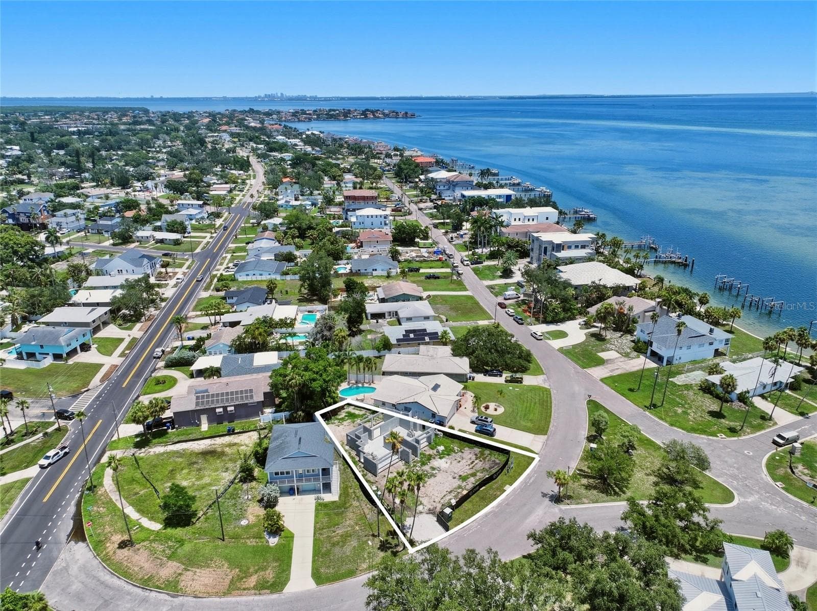 Views of Tampa Bay from your primary bedroom balcony - 3406 BAYSHORE BLVD NE, ST PETERSBURG