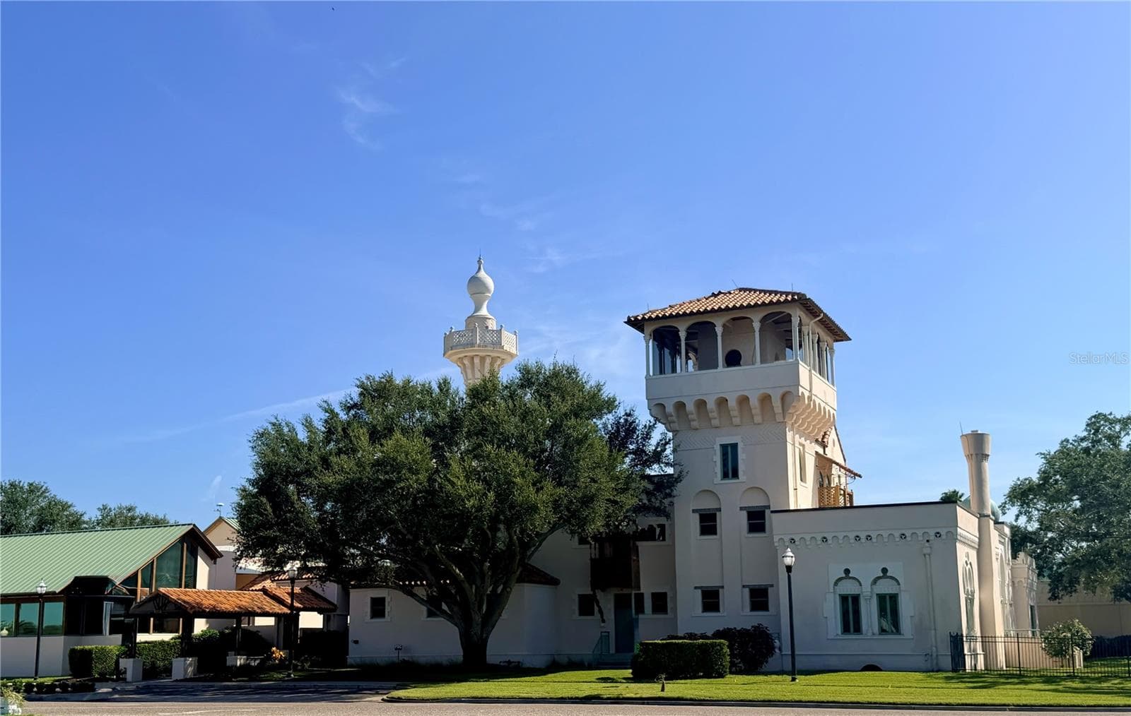 The Vinoy Golf Club approx 1-mile away - 3406 BAYSHORE BLVD NE, ST PETERSBURG