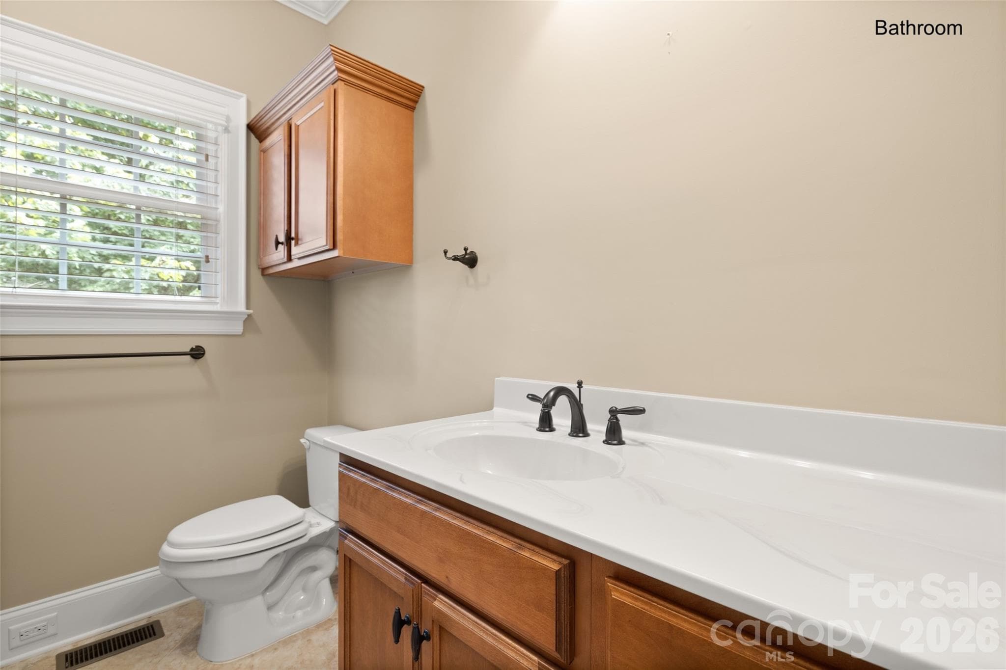 Single Family Residence at 1012 Catawba Shores Drive, Rock Hill, photo 23 of 43