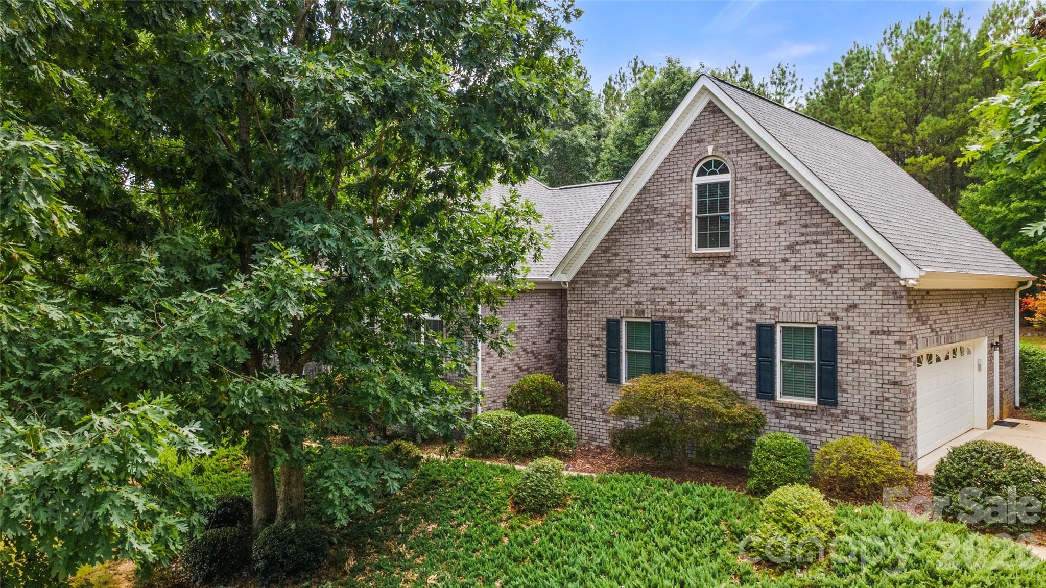 Single Family Residence at 1012 Catawba Shores Drive, Rock Hill, photo 33 of 43