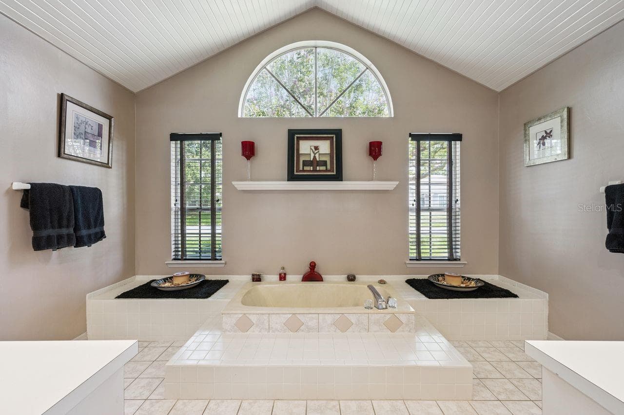Single Family Residence at 1129 CLIMBING ROSE DR, OCOEE, photo 26 of 55