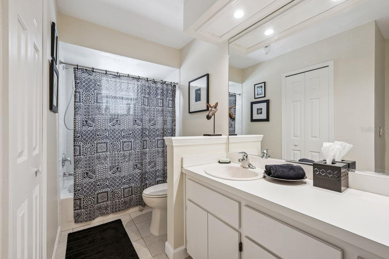 Single Family Residence at 1129 CLIMBING ROSE DR, OCOEE, photo 28 of 55