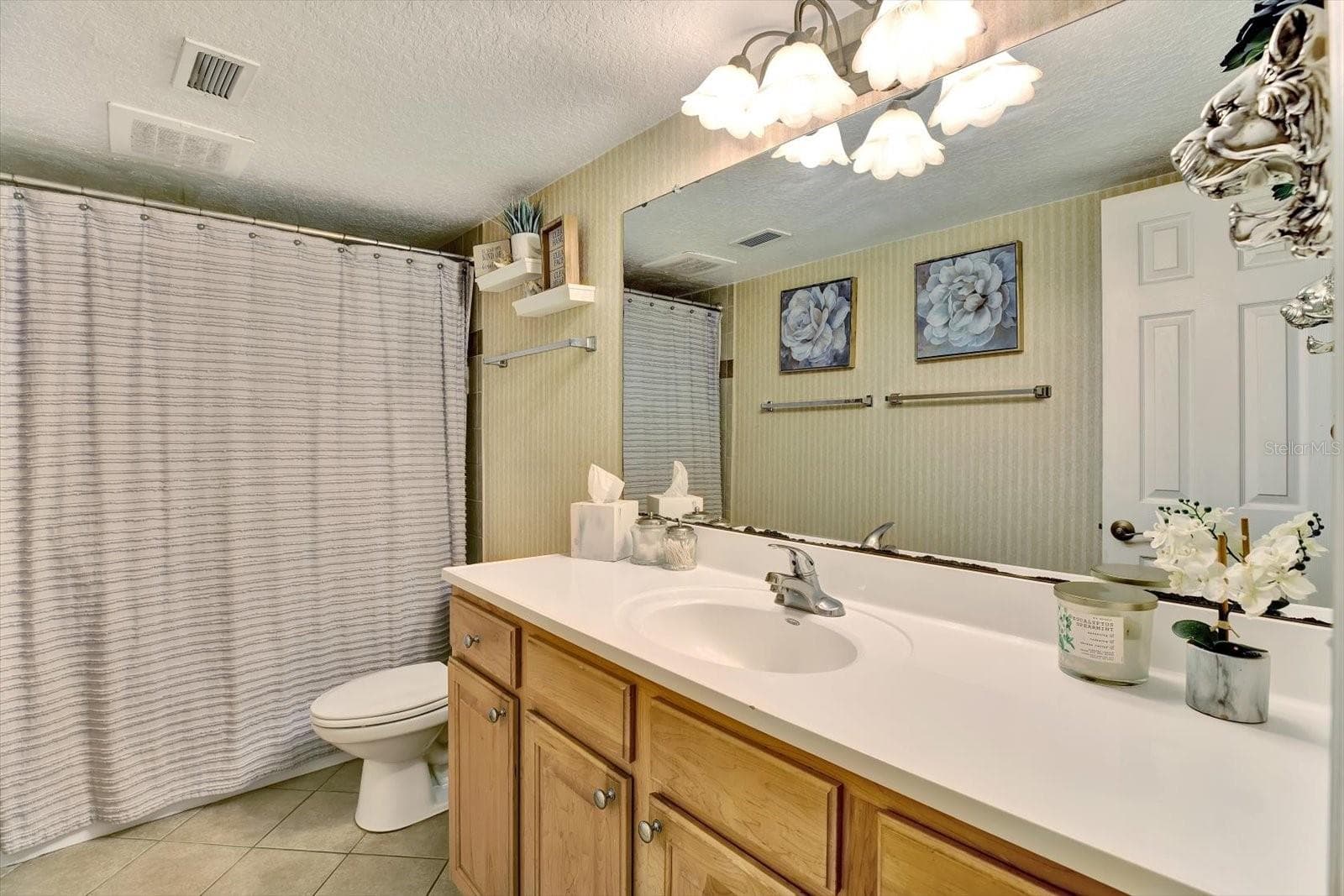 Condominium at 6100 GULFPORT BLVD S #111, GULFPORT, photo 15 of 21