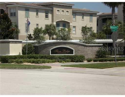 3000 LAUREL PARK LN #207