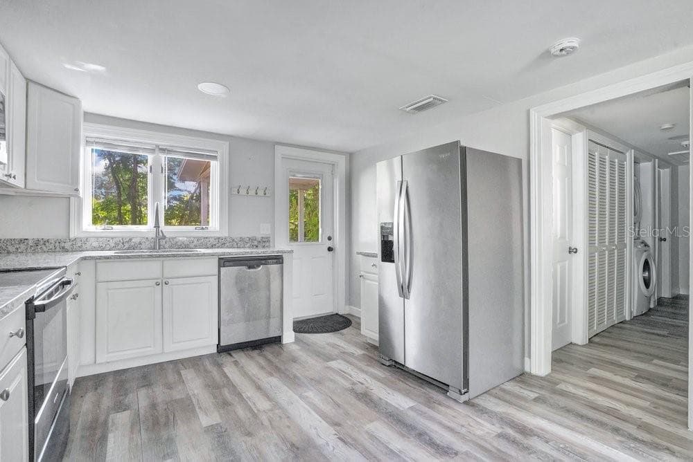 Updated Kitchen. - 2012 E HARDING ST, ORLANDO