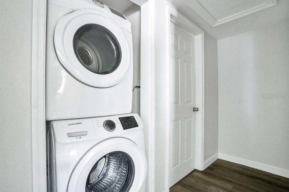 Laundry. - 2012 E HARDING ST, ORLANDO