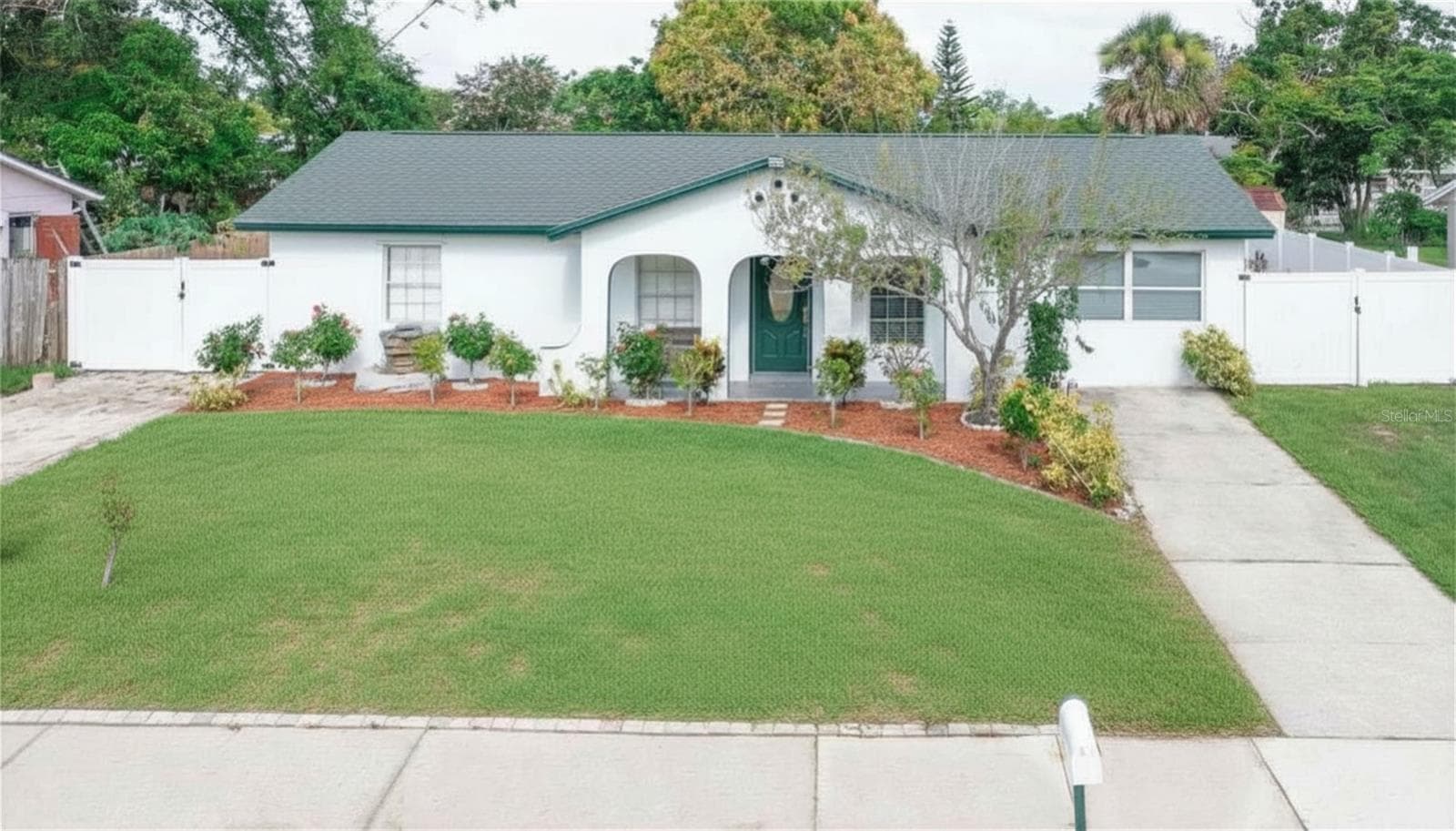 6694 RIVO ALTO AVE
