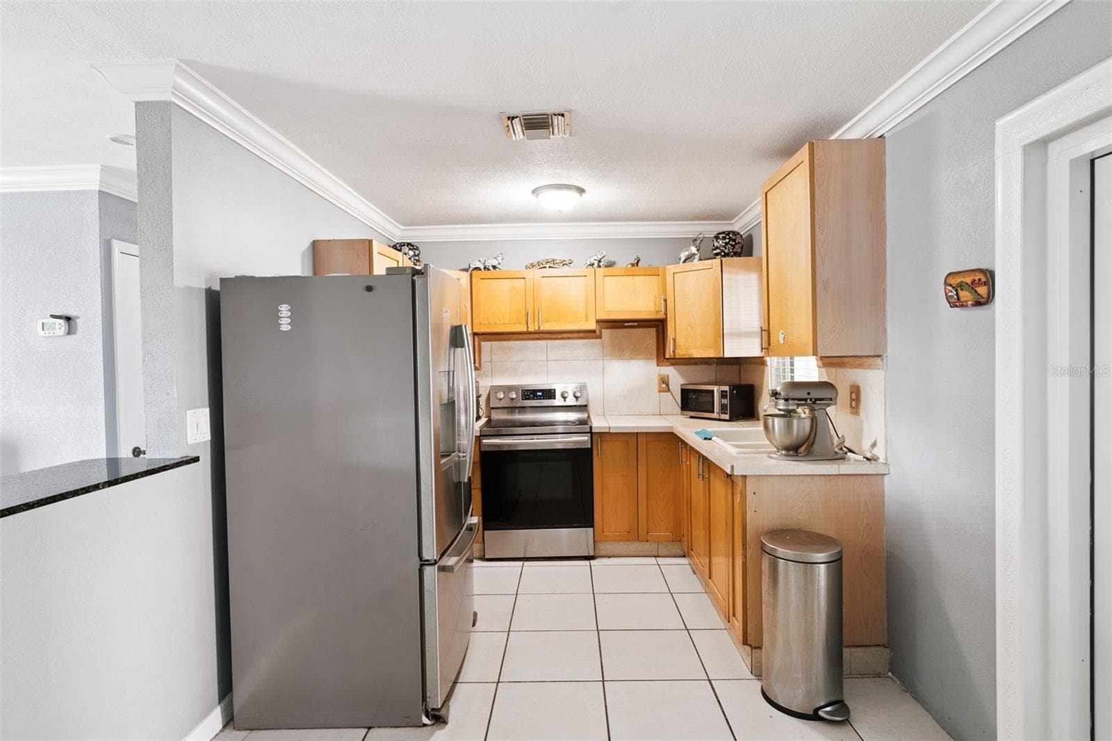 Single Family Residence at 6694 RIVO ALTO AVE, ORLANDO, photo 5 of 19