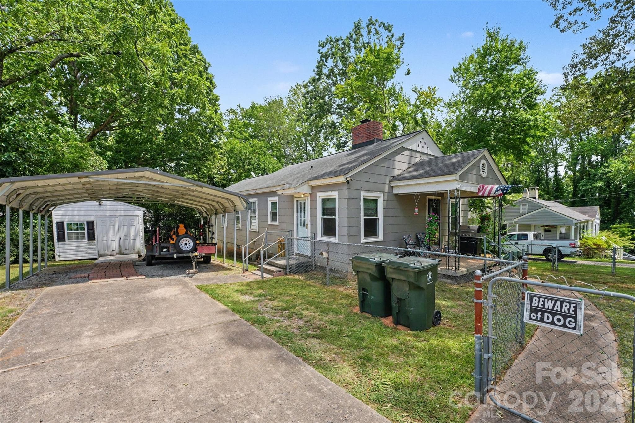 Single Family Residence at 109 S Pine Street, Lowell, photo 2 of 15