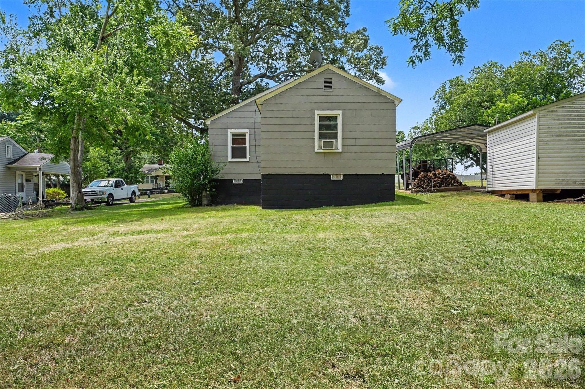 Single Family Residence at 109 S Pine Street, Lowell, photo 15 of 15