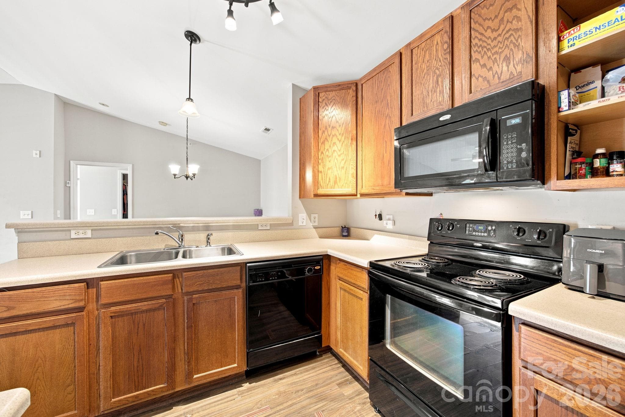 Kitchen - 17257 Doe Valley Court, Cornelius