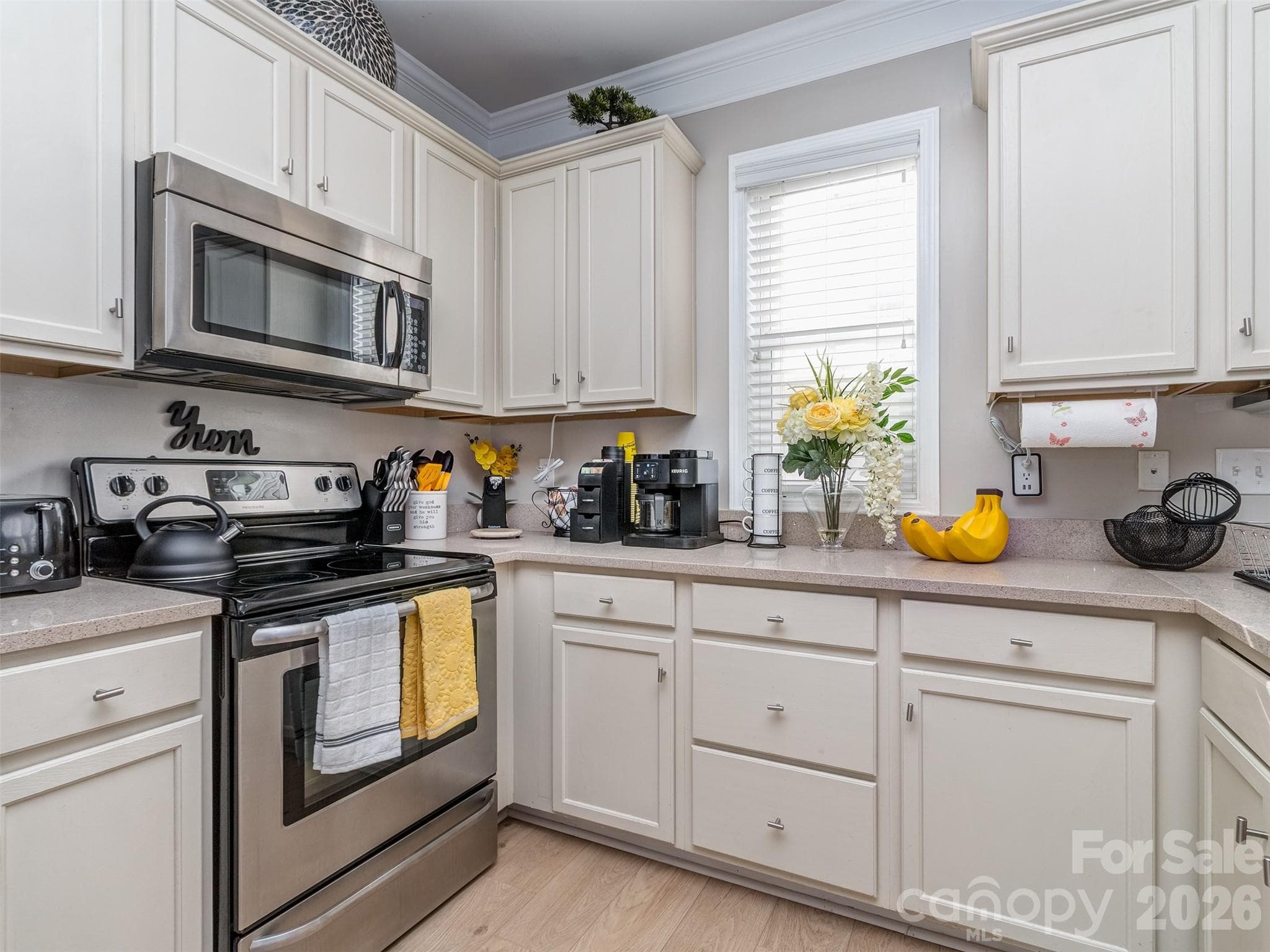 Condominium at 2074 Ayrsley Town Boulevard, Charlotte, photo 4 of 29