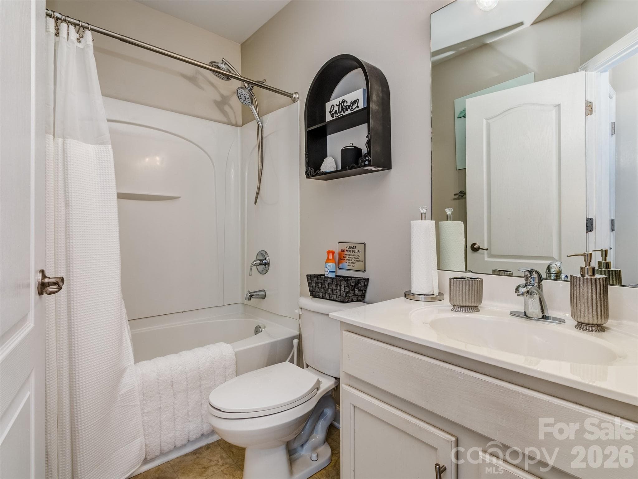 Condominium at 2074 Ayrsley Town Boulevard, Charlotte, photo 13 of 29