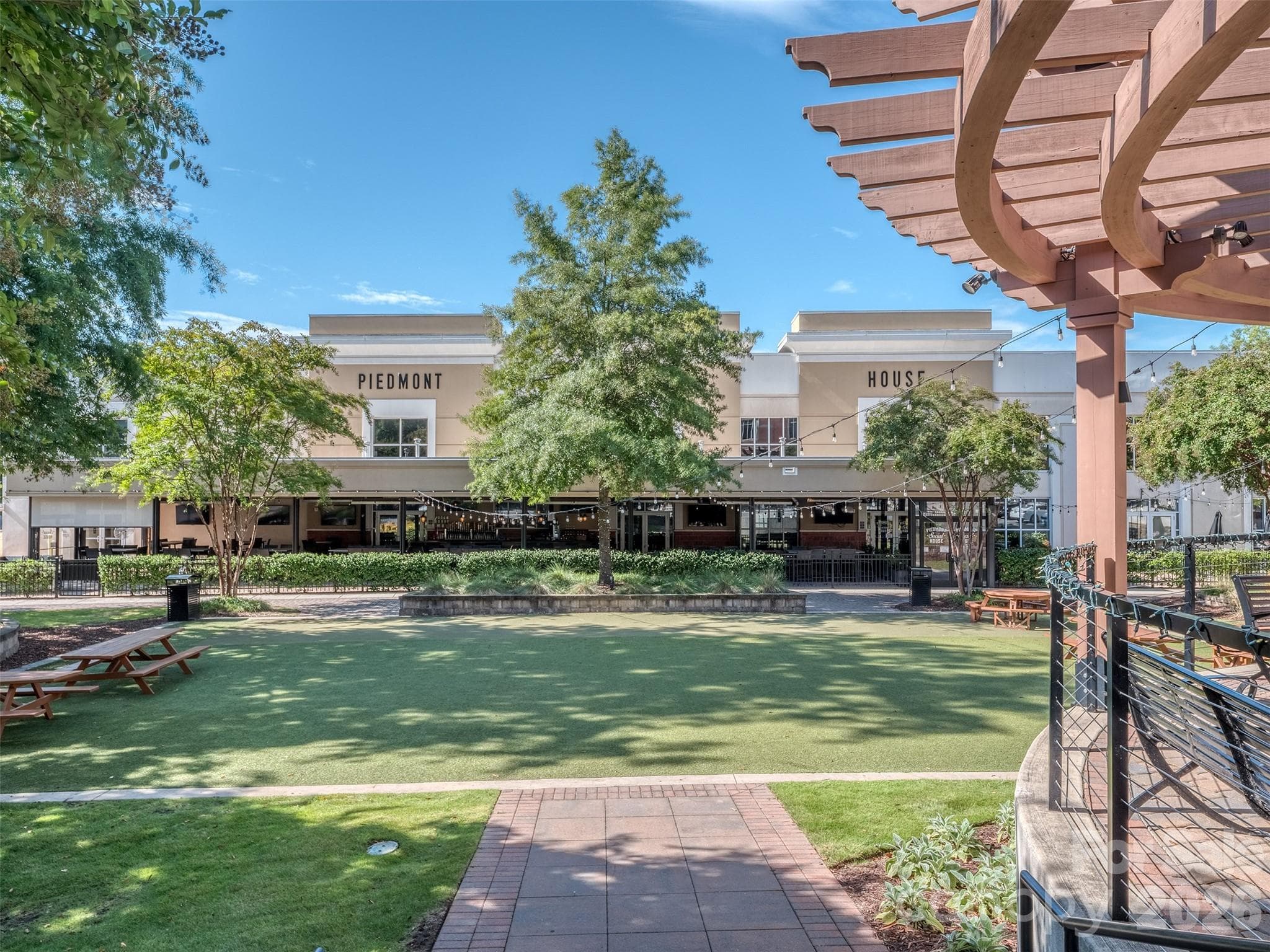 Condominium at 2074 Ayrsley Town Boulevard, Charlotte, photo 23 of 29