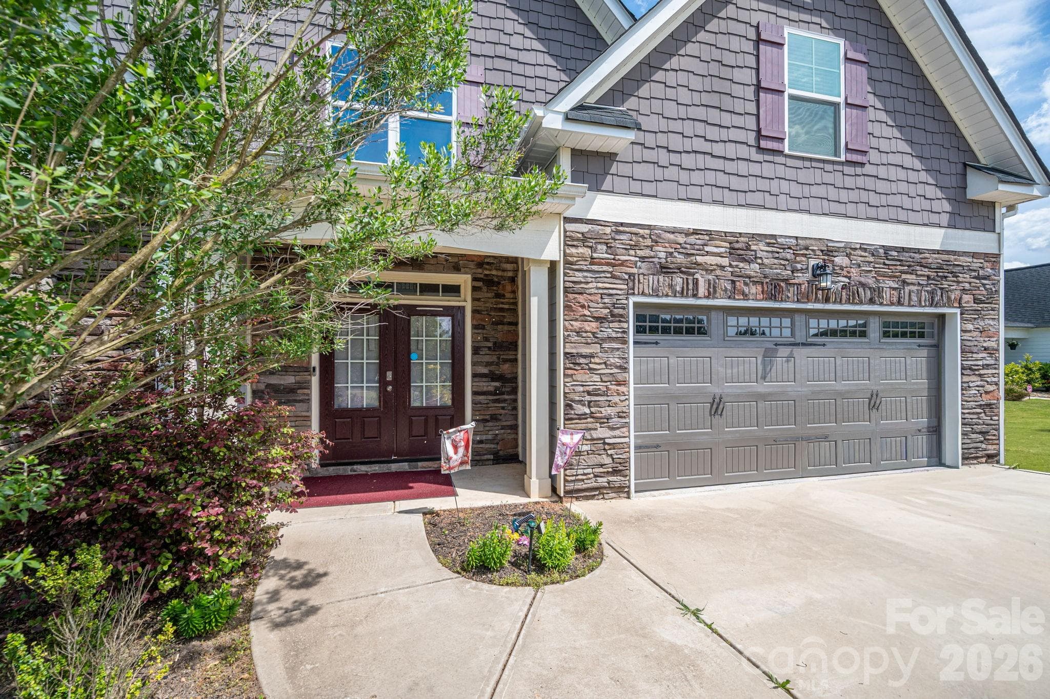Single Family Residence at 955 Robinson Road, Gastonia, photo 3 of 45