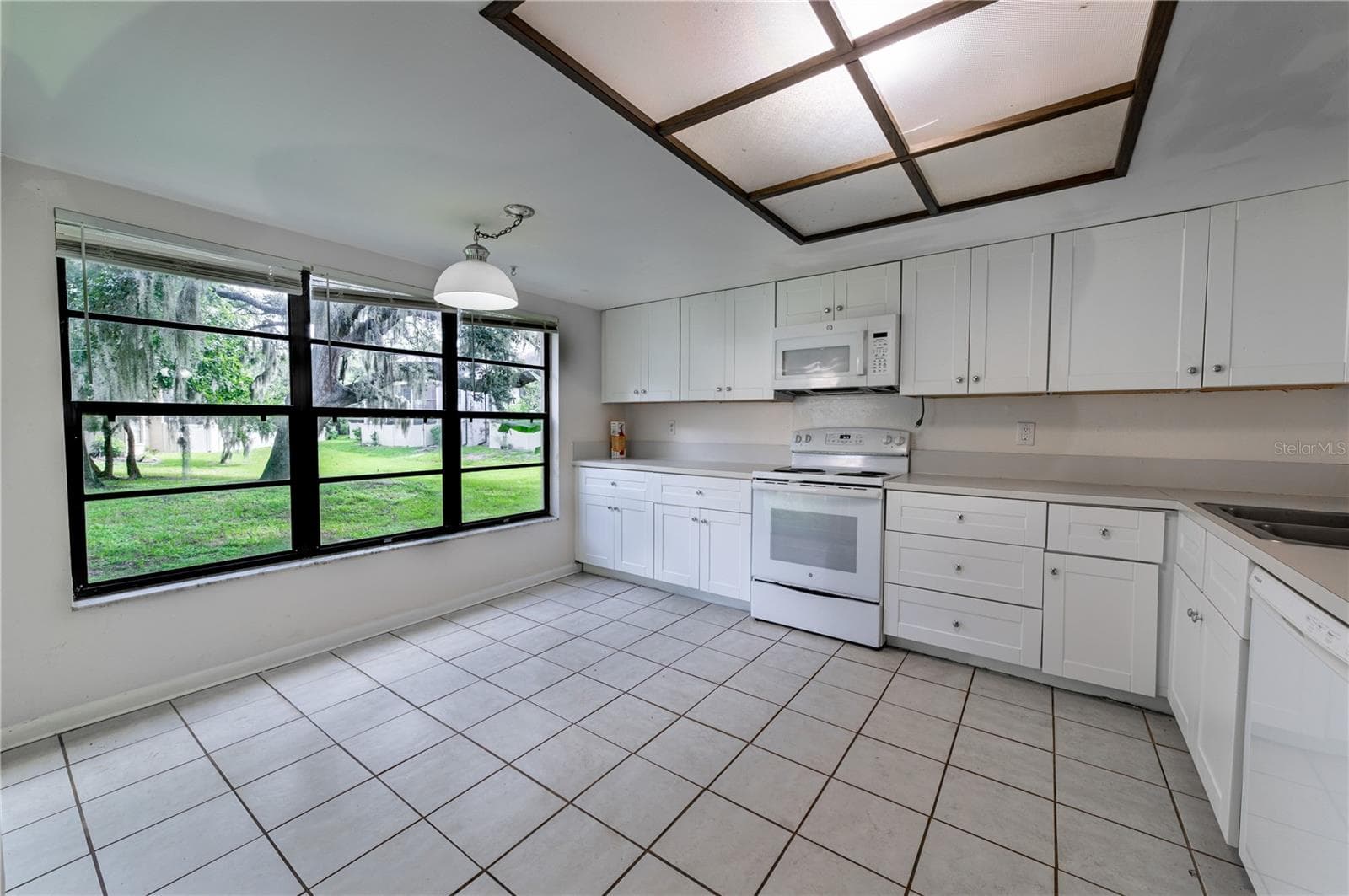 Condominium at 7873 NIAGARA AVE #1803, TAMPA, photo 2 of 18