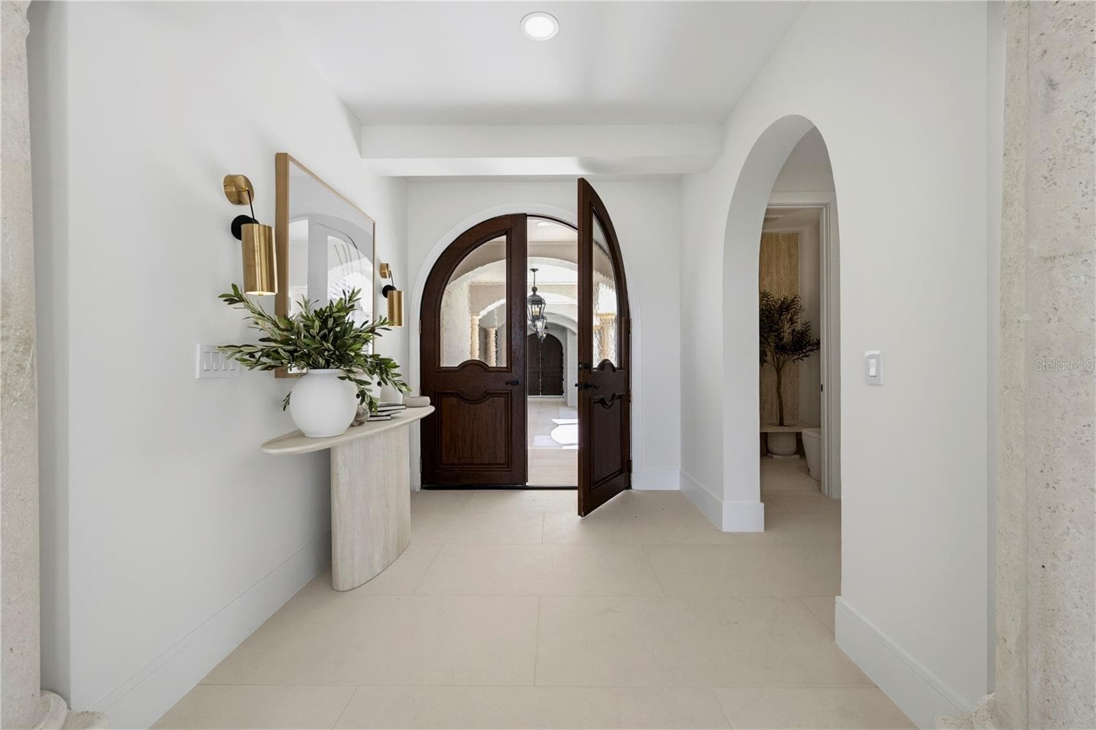 Single Family Residence at 800 W 2ND AVE, WINDERMERE, photo 10 of 78