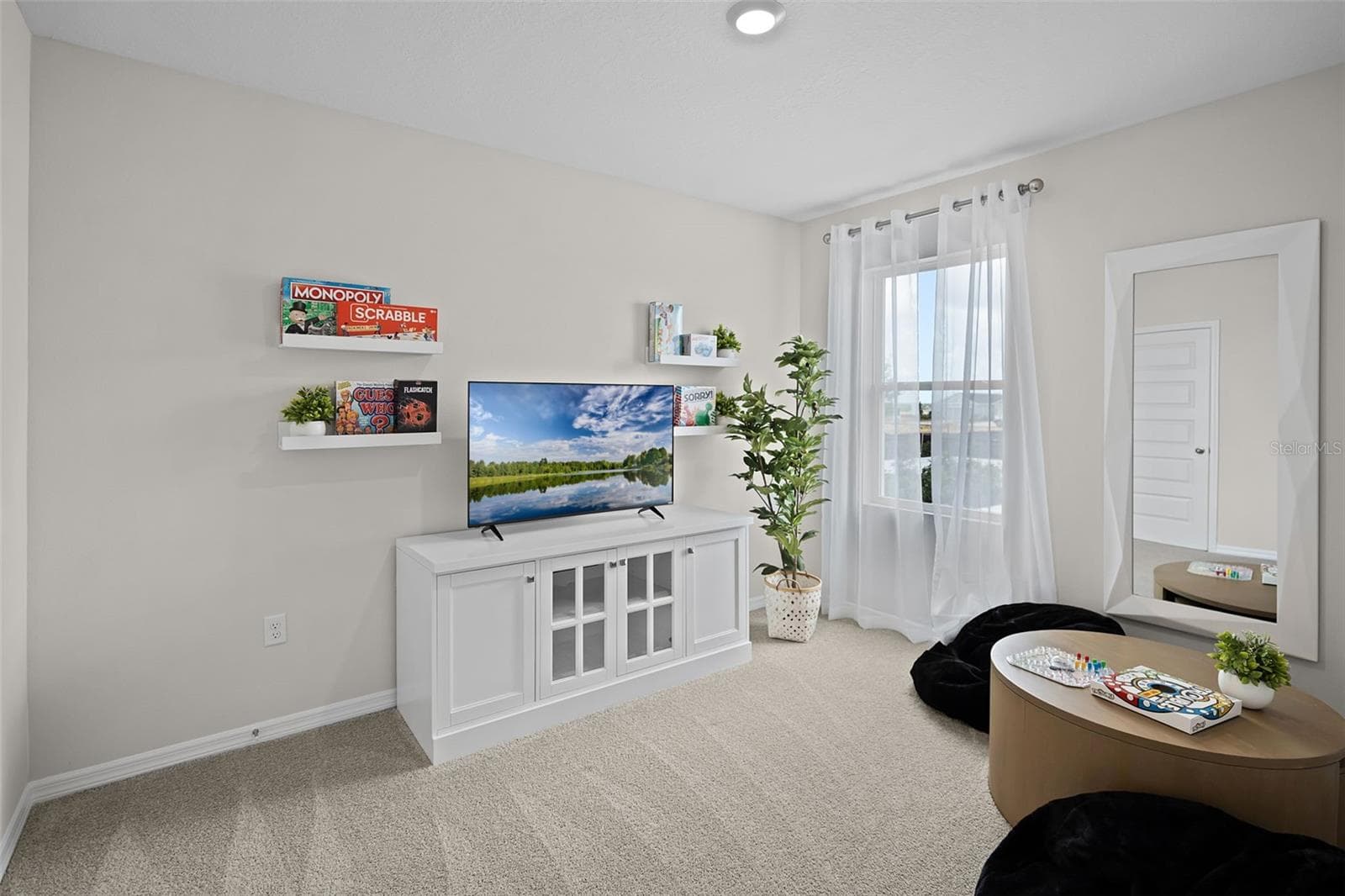 Single Family Residence at 8464 FOX DEN CV, LAKELAND, photo 19 of 35