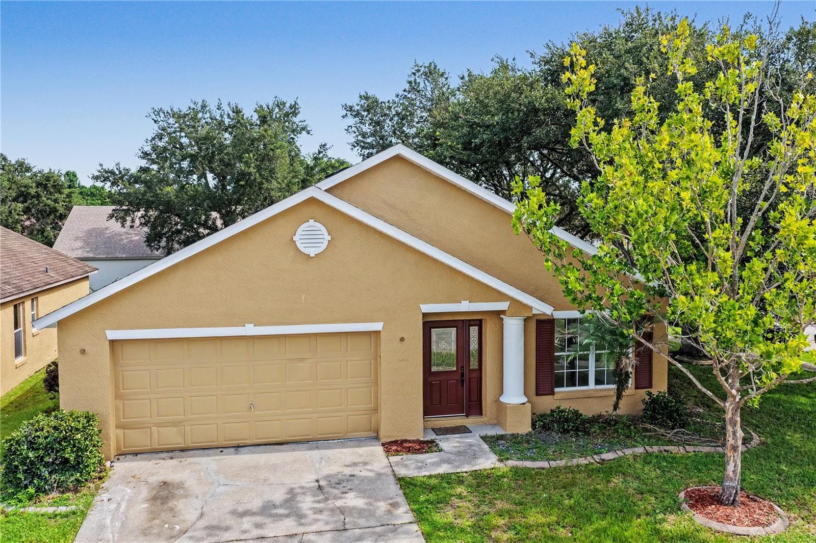 Single Family Residence at 544 CYPRESS TREE CT, ORLANDO, photo 2 of 32
