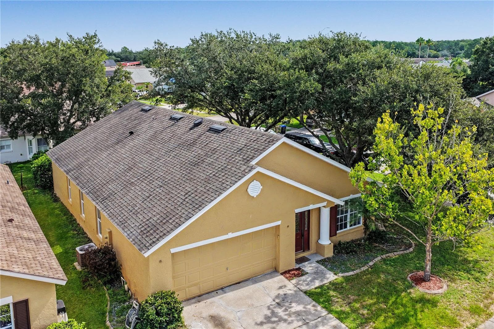 Single Family Residence at 544 CYPRESS TREE CT, ORLANDO, photo 3 of 32