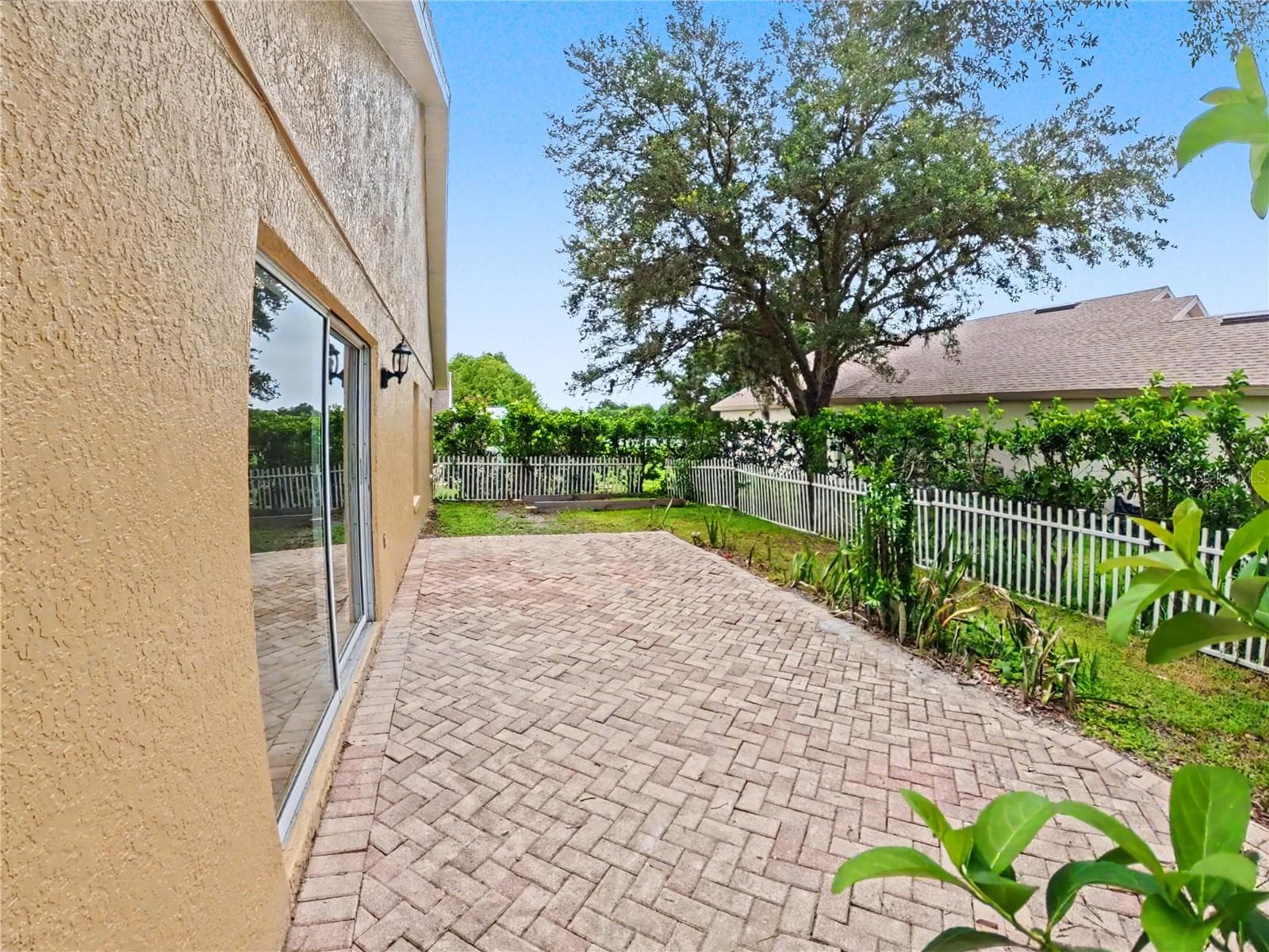 Single Family Residence at 544 CYPRESS TREE CT, ORLANDO, photo 7 of 32